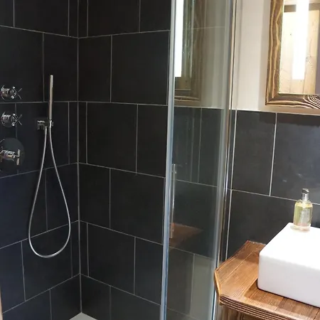 Ideally Located Charming Apartment Megeve